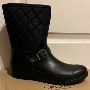Sperry Women's Walker Gray Black Quilted Boots